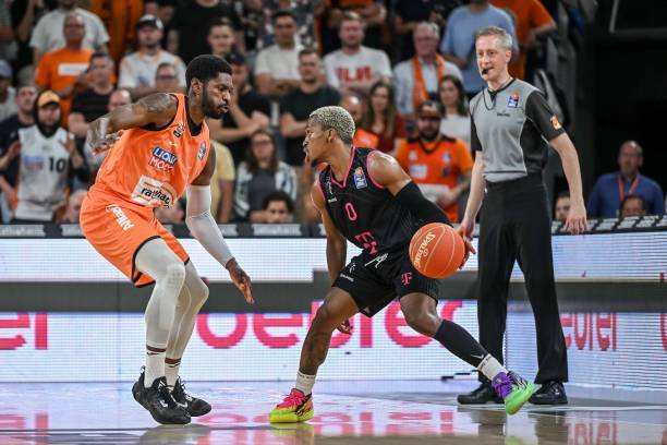 更是他竞技 更是他竞技